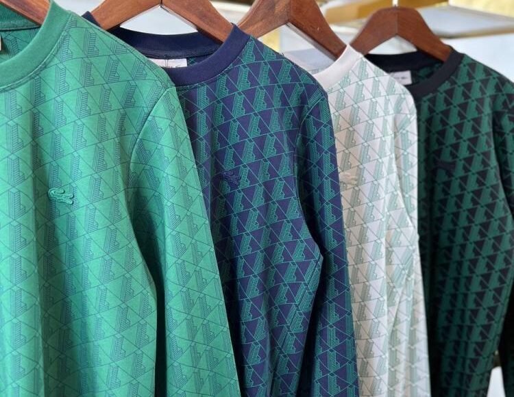 تشيرتات لاكوست : حاضرة في كل المناسبات الكاجوال