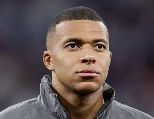 بوتراجينيو يفجر الشكوك حول مشاركة مبابي في أبطال أوروبا