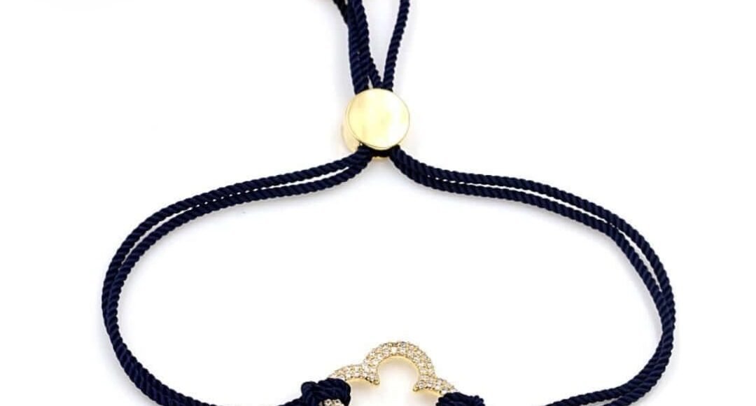 فان كليف آند آربلز… أيقونة الإكسسوارات الفاخرة والأناقة المثالية